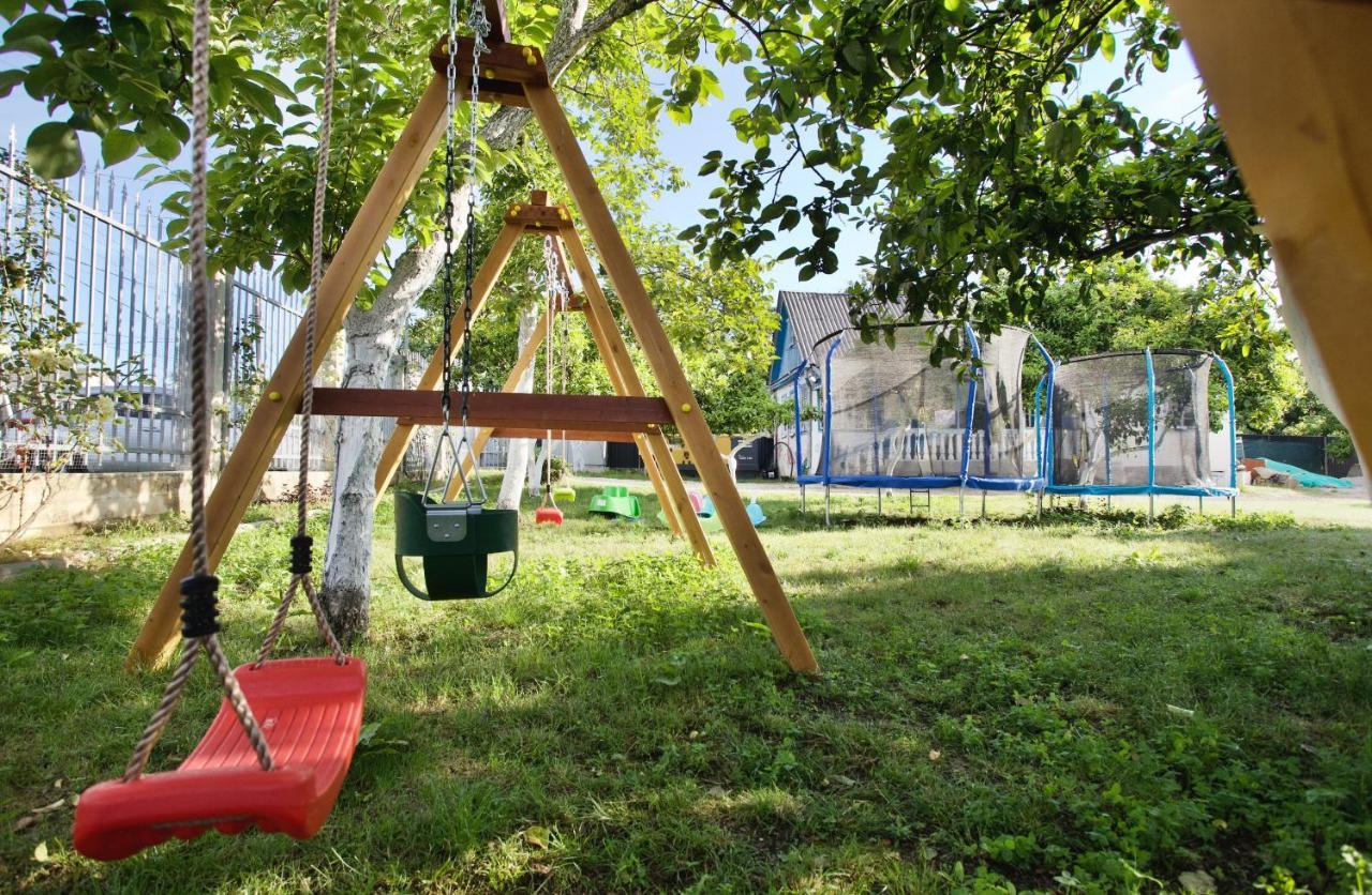 Family Resort Bambora Gudauta Exterior photo