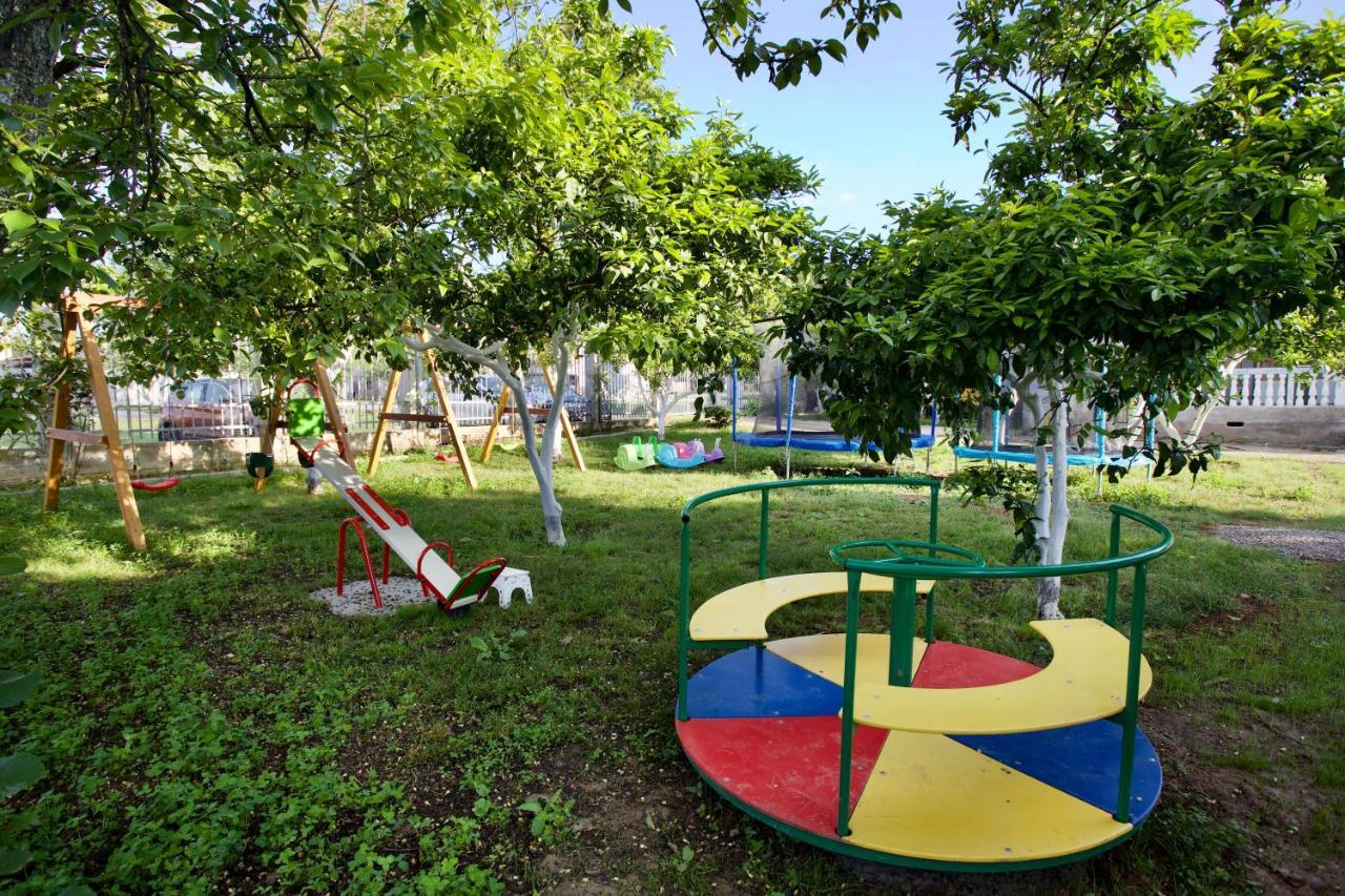 Family Resort Bambora Gudauta Exterior photo