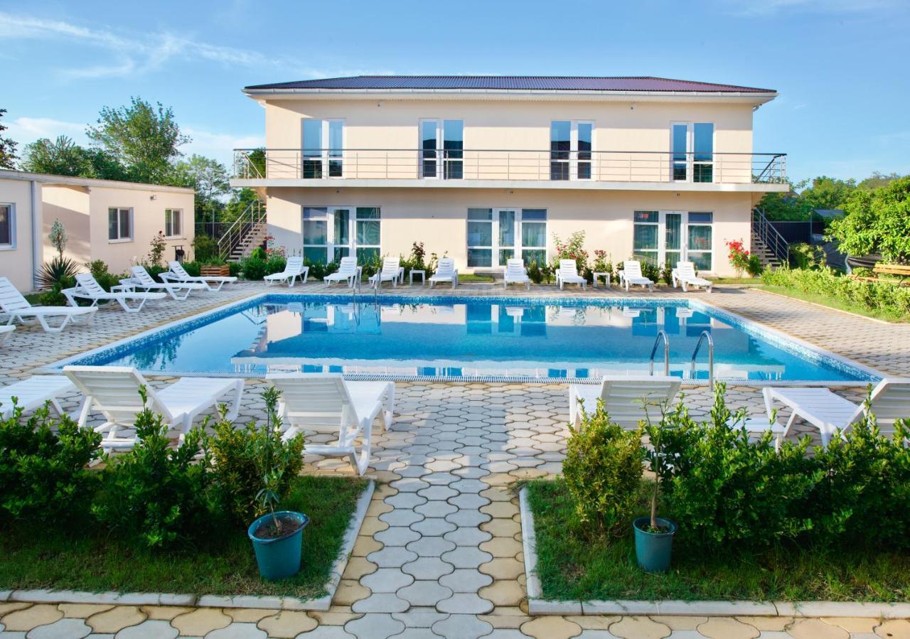 Family Resort Bambora Gudauta Exterior photo